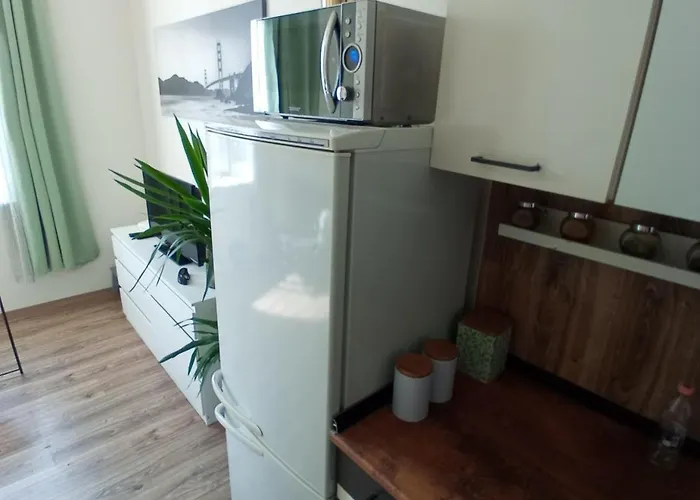 شقة Rovao Apartment, 1-2 Guests, Free Parking & Wifi, 30min From Downtown